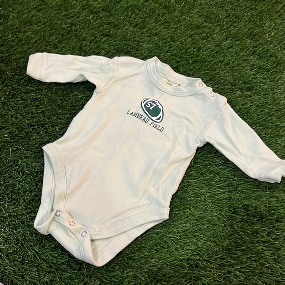 Infant NFL Lambeau Field Long Sleeve Bodysuit - Green Bay Packers